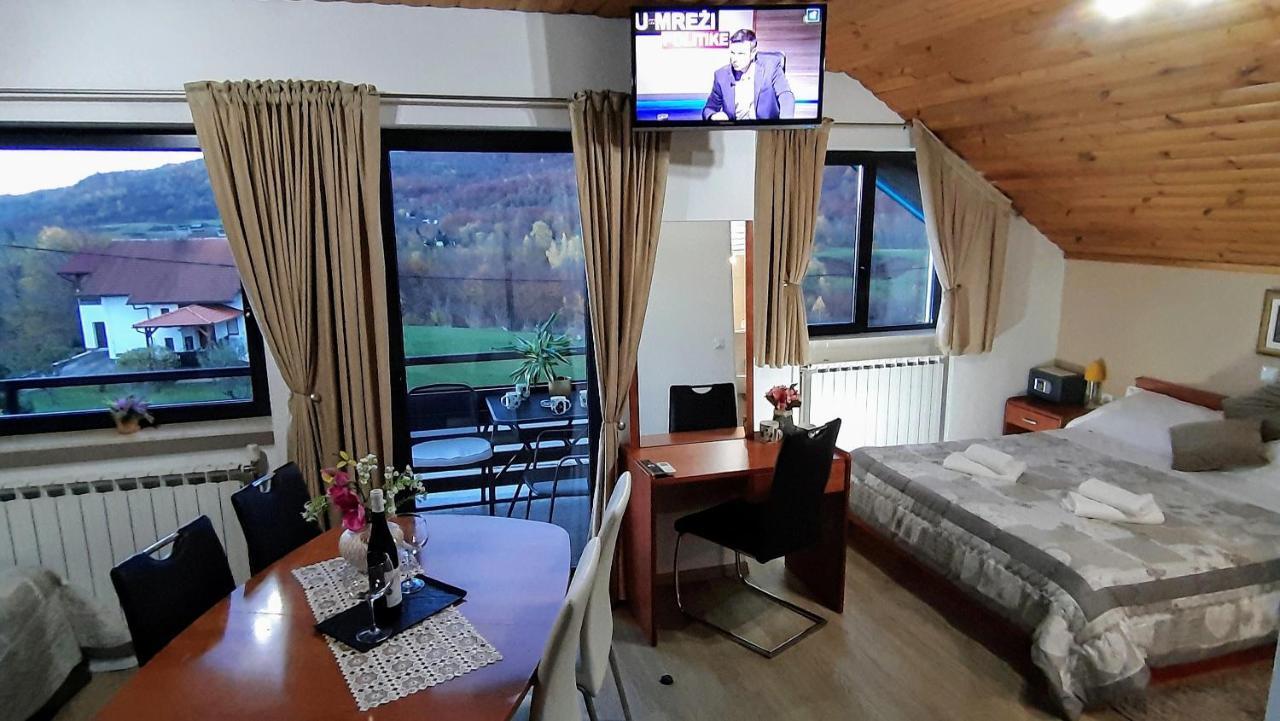 Vukovic House Hotel Seliste Dreznicko Ngoại thất bức ảnh