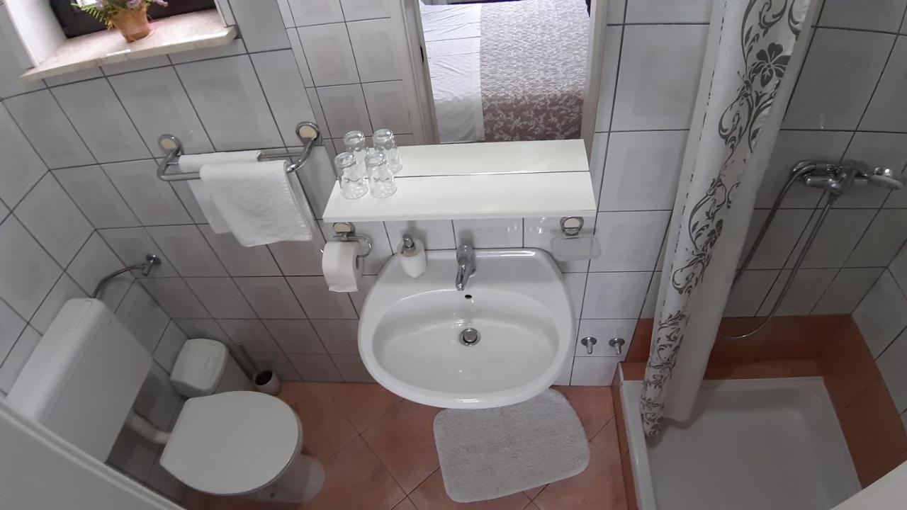 Vukovic House Hotel Seliste Dreznicko Ngoại thất bức ảnh